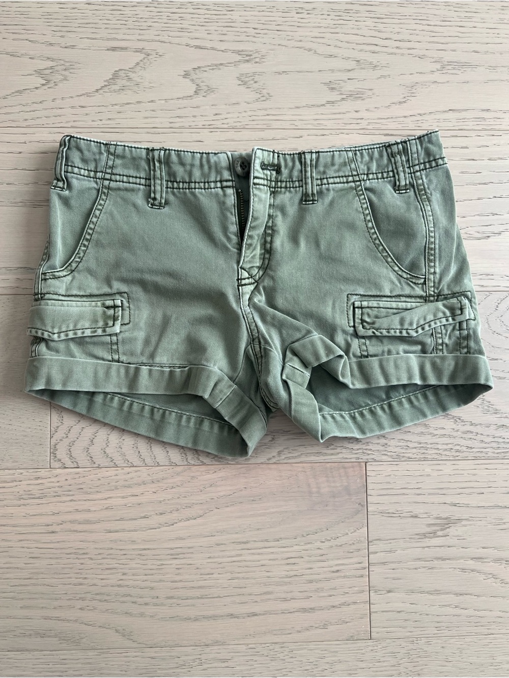 TNA Women’s Olive Green Cargo Cotton Shorts , size2